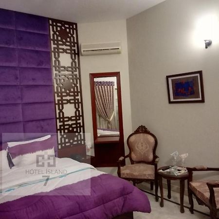 Hotel 7Island カラチ エクステリア 写真