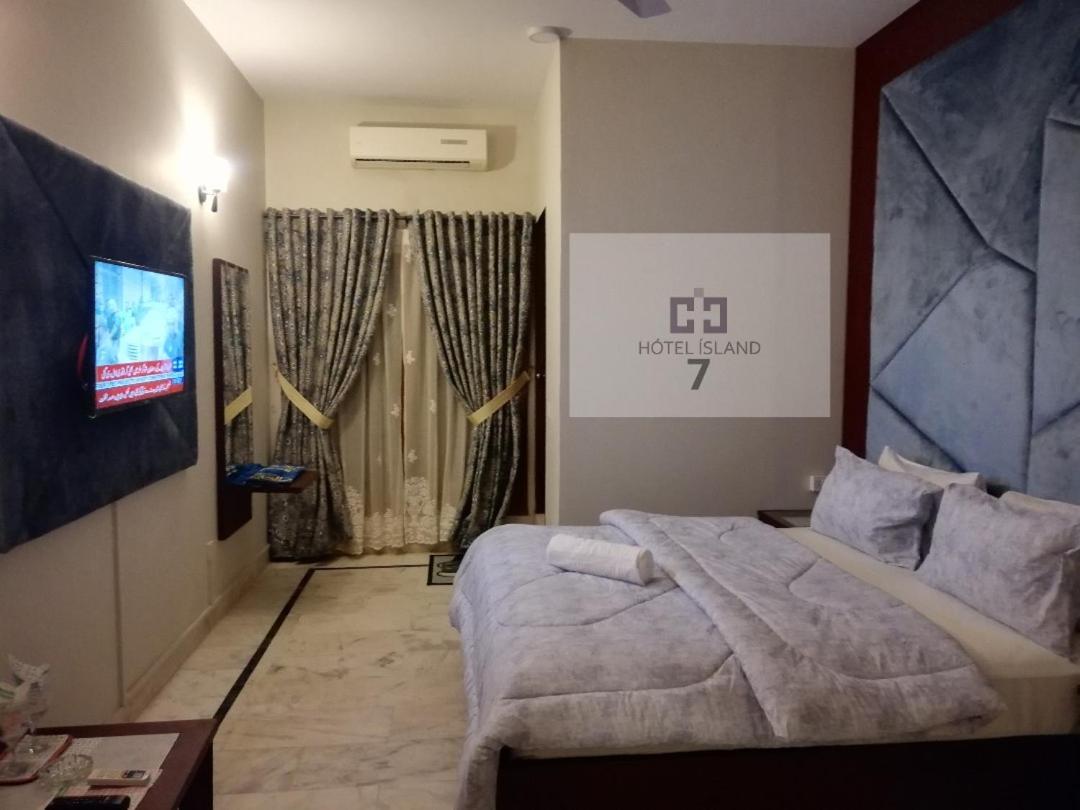 Hotel 7Island カラチ エクステリア 写真